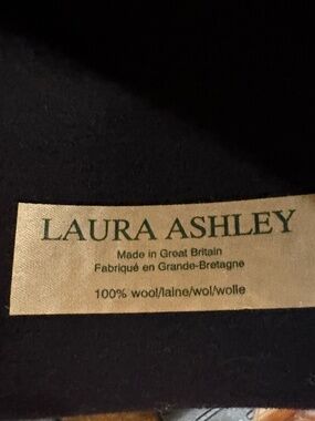 1980S LAURA ASHLEY BLACK WOOL HAT